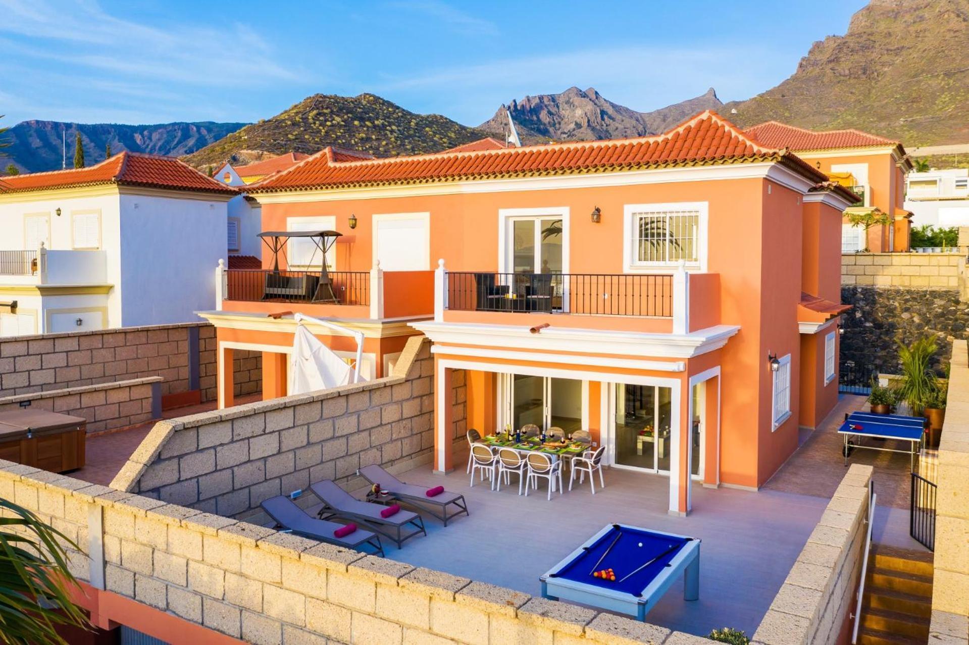 Villa Isotta By Villa Plus Адехе Екстериор снимка